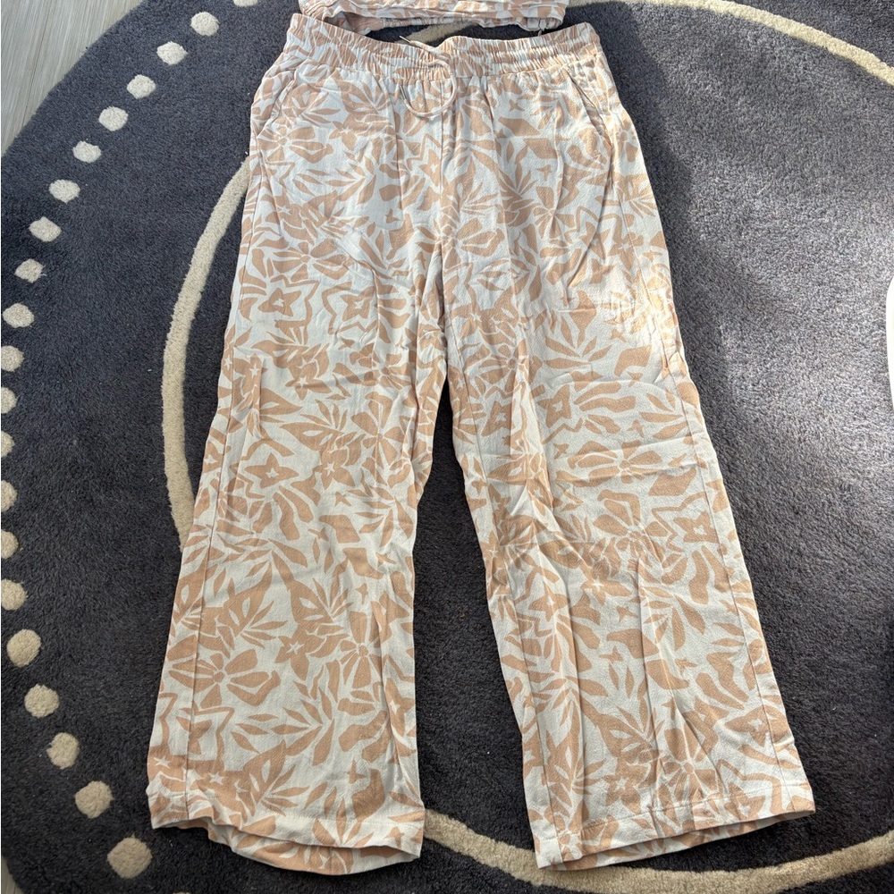 Floral Patterned Wide-Leg Pants